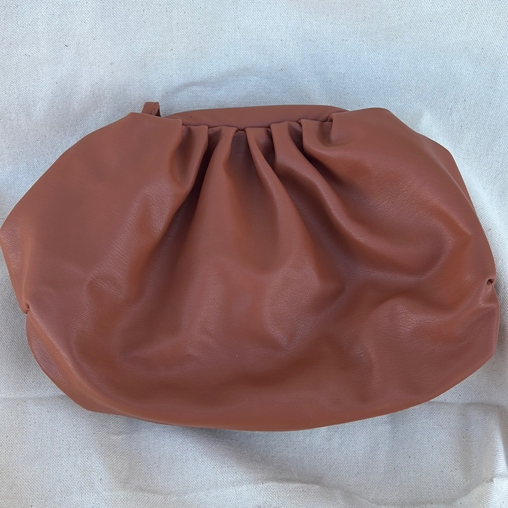 Brown clutch purse crossbody